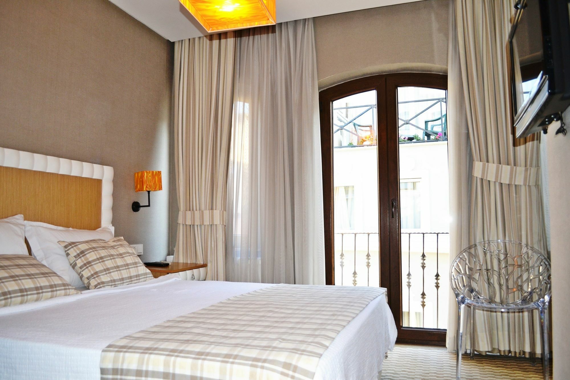 Montena Suite (Adults Only) Istanbul Exterior photo